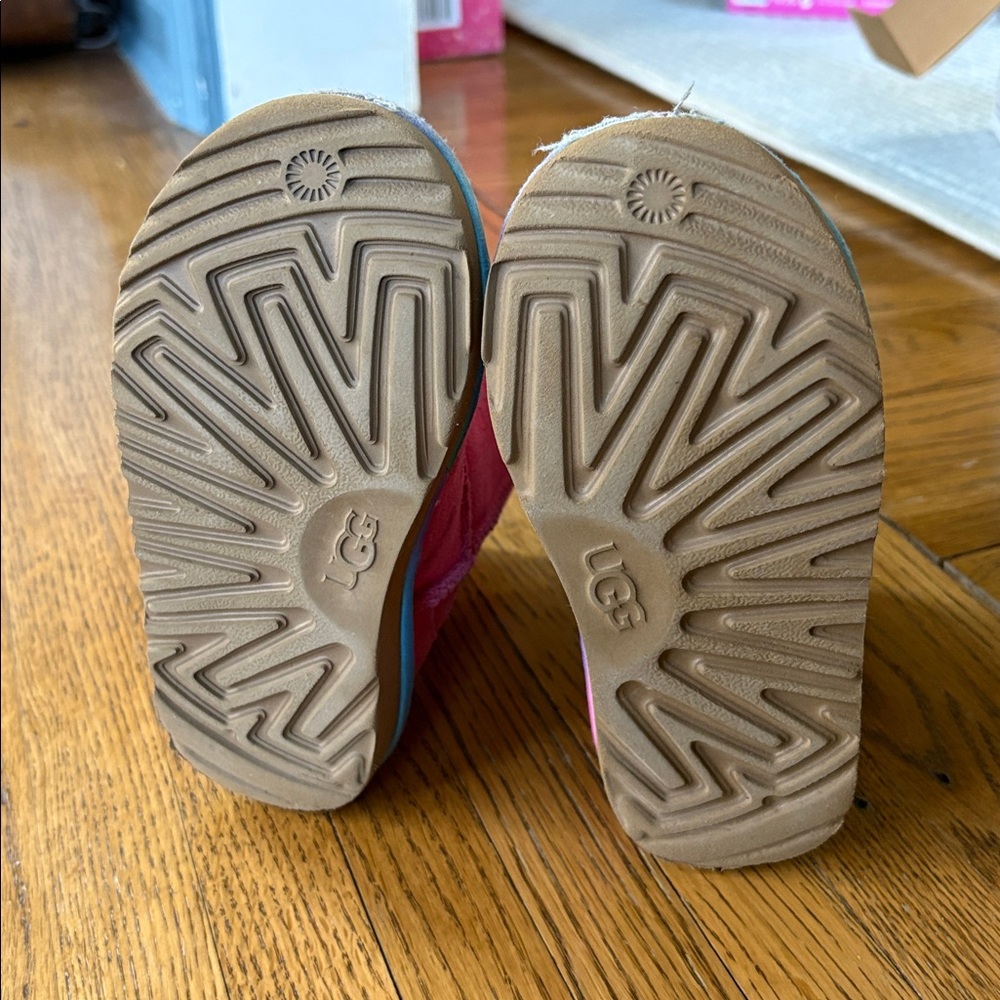 Hot pink Uggs with rainbow trim - Picture 5 of 5